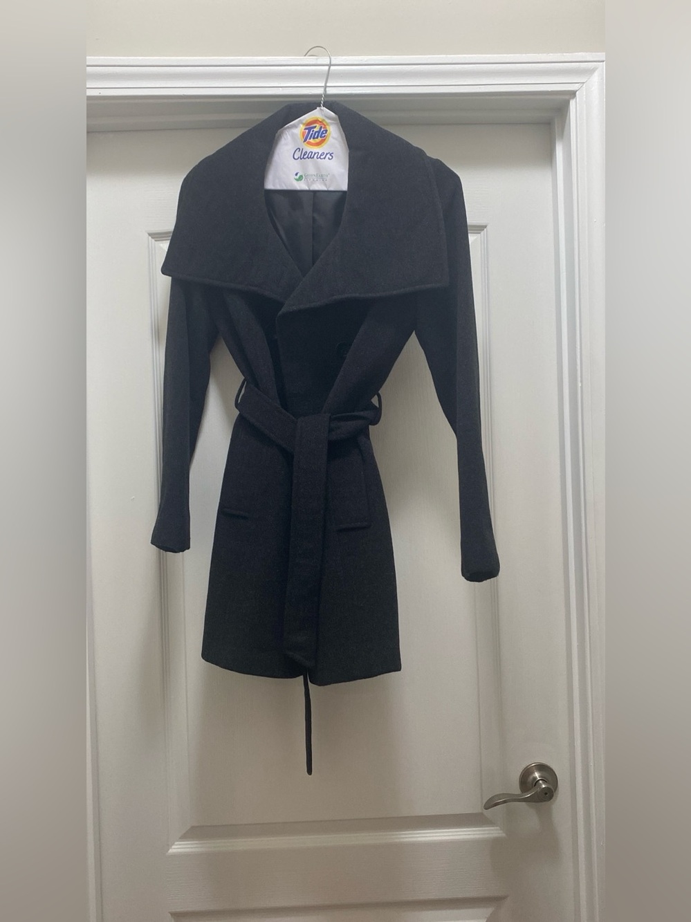 DKNY Women’s Black Wool-Cashmere Blend Belted Pea Coat Double Breasted Size 4